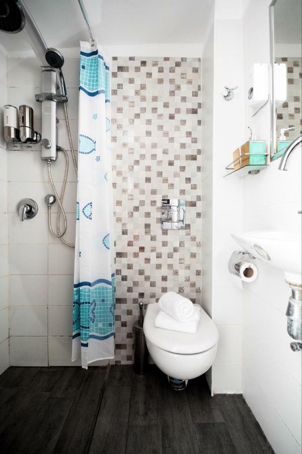 Stunning Studio By The Beach Tel Awiw Zewnętrze zdjęcie